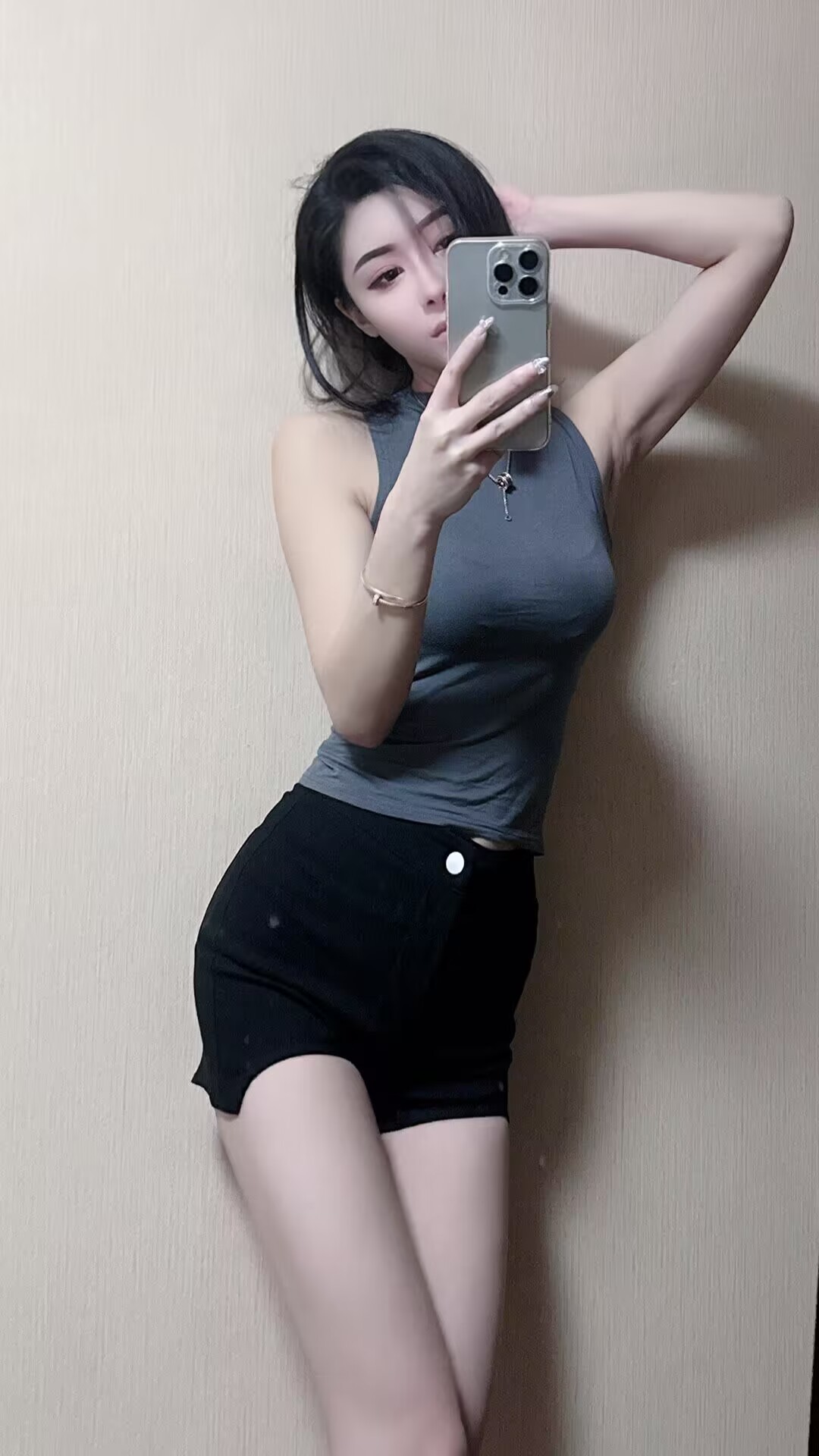 181307g5kah9blh2ql90r3.jpg