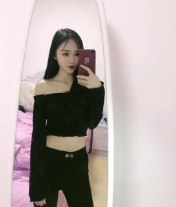 144427t7yy21r63esknw4b.jpg