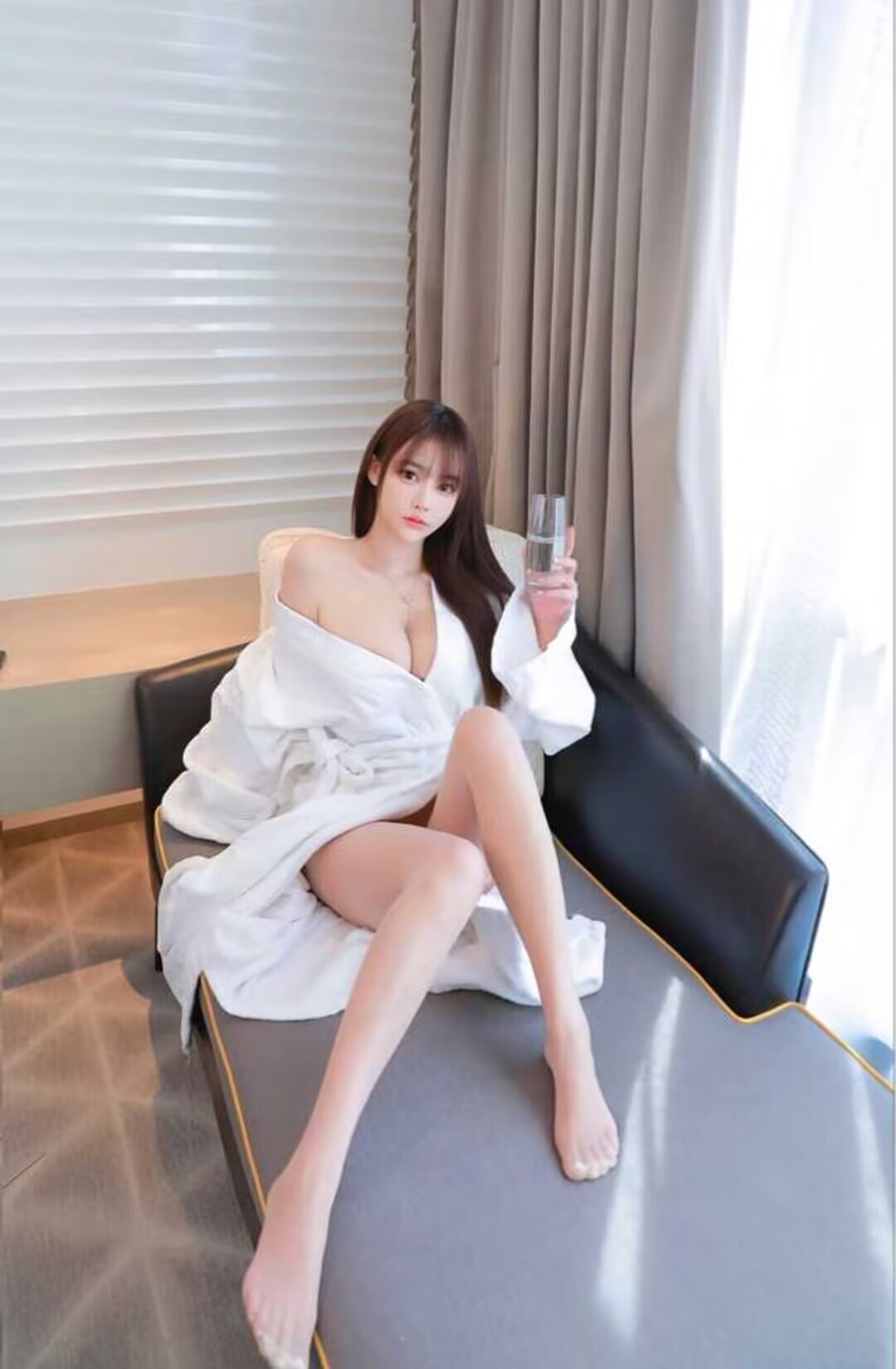 151145on7ojlackc945z1a.jpg