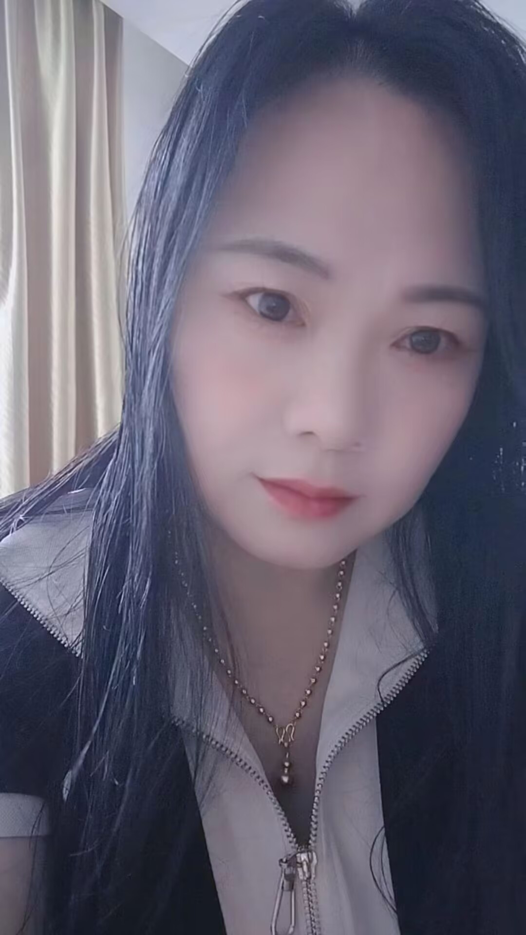 173737fjjhxuu9lx9u9gku.jpg
