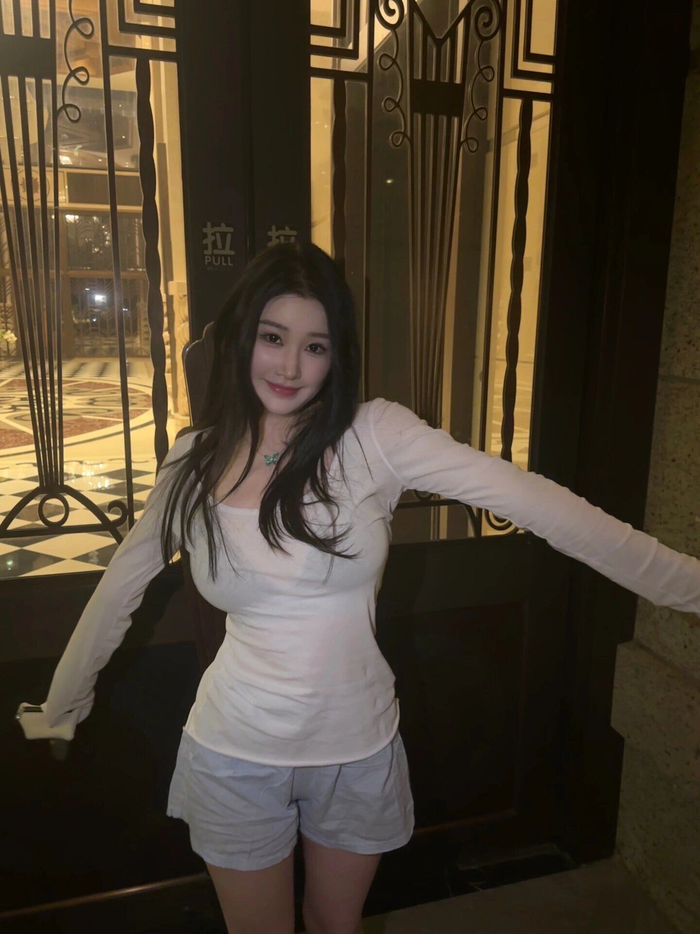 003400g2p2pk326df2cbpx.jpg