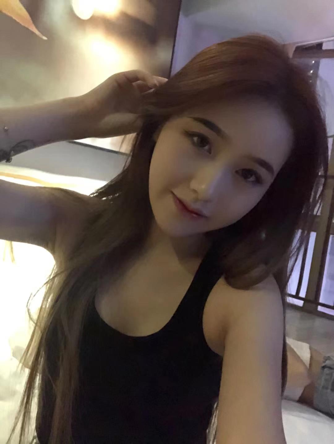 214344aa4z94imsg7g009a.jpg