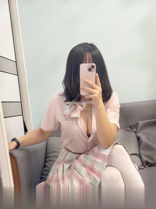 111045p417hhoj1s1cqzch.jpg