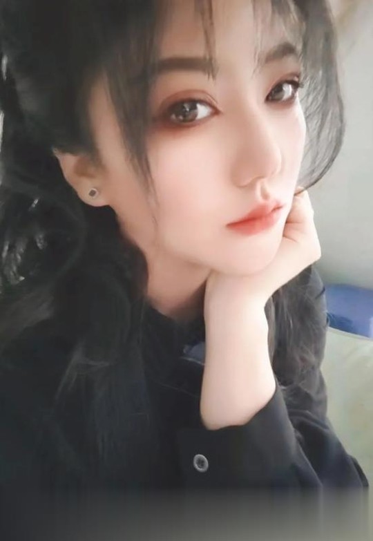 170004fk7w0kc0rz0jz7zn.jpg