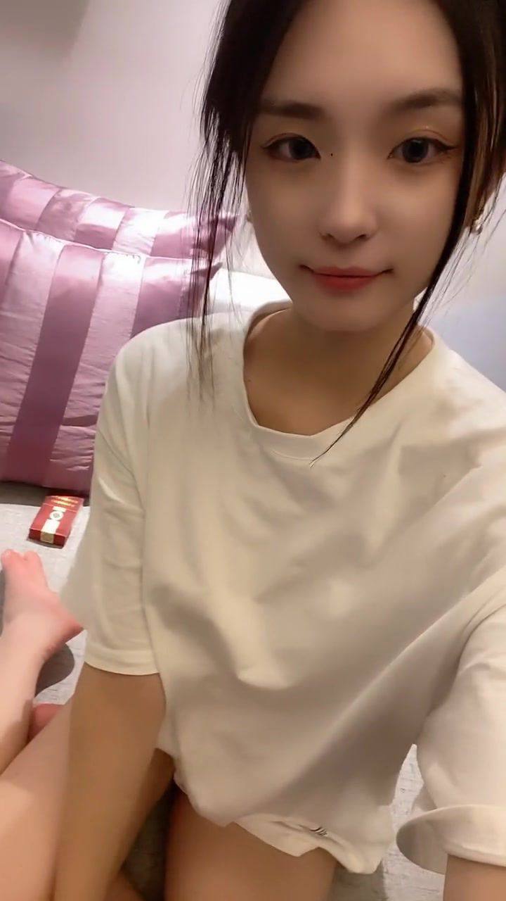 215220eqa0iv1k718gv9w3.jpg