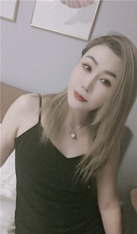104319p8hcpz848szmi7vv.jpg