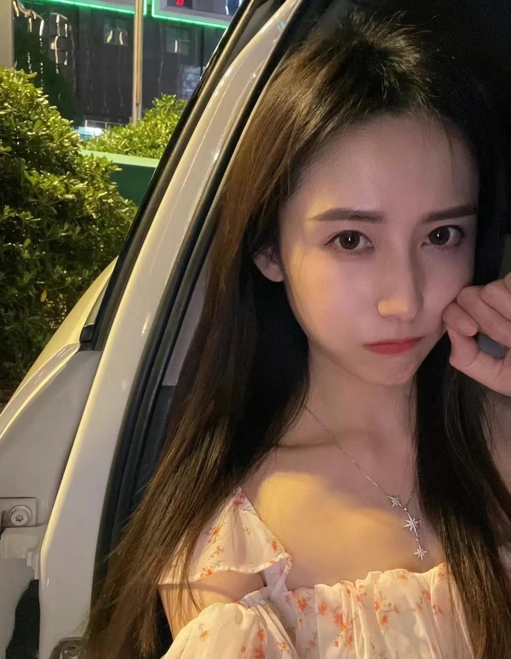 150252mnyuccren2r5wiku.jpg