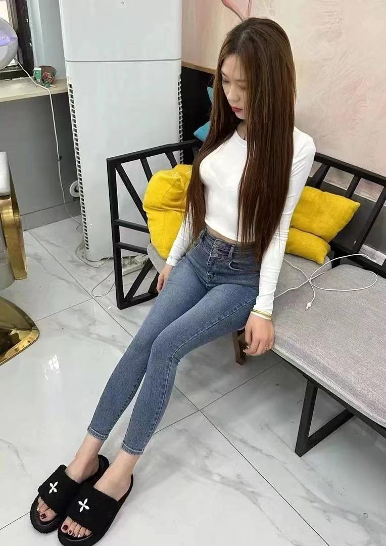 085313tqsv7iewx03qesih.jpg