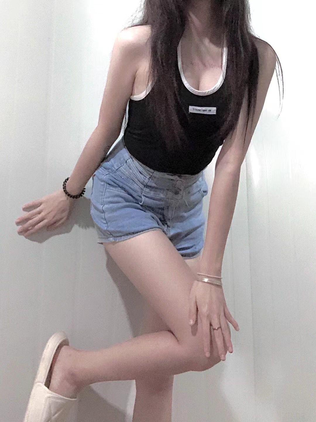 741abb09943c4d233aee141f70b65570.jpg