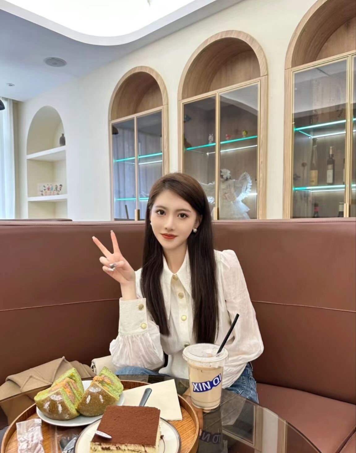 4D485E1574C9C90F10D6D4BC3528BE00.jpg